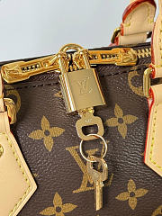 Louis Vuitton Speedy Bandoulière 20 Beige M46222 8.1 x 5.3 x 4.7 inches - 3