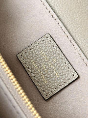Louis Vuitton Pochette Métis East West Tourterelle Crème M23081 21.5 x 13.5 x 6 cm - 2