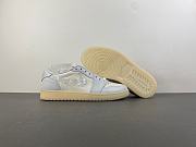 Air Jordan 1 Retro Low OG Rabbit Floral Swoosh IF4391-100 - 2