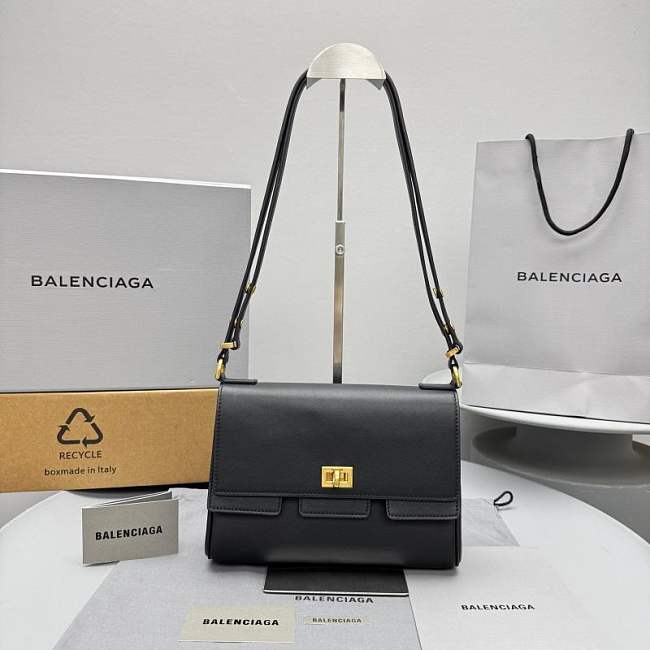 Balenciaga Underarm Shoulder Bag Black 23.5*18*7cm - 1