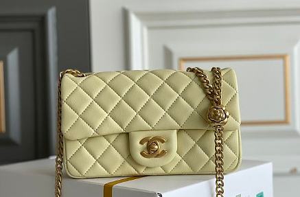 Chanel Flap Bag Lambskin Leather Gold Hardware Size 23.5 cm - 1