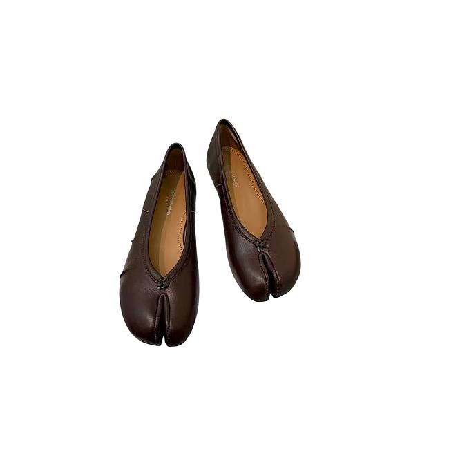  Maison Margiela Tabi Ballerina Brown S58WZ0127P6378T2358 - 1