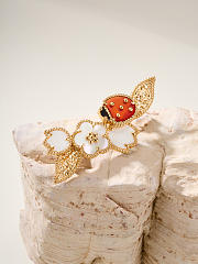 VCA The Lucky Spring collection features brooches - 2
