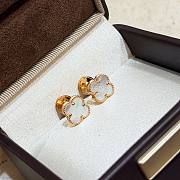 Vanka Mini White Mother-of-Pearl Clover Earrings - 1