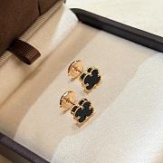 Vanka Mini Four-Leaf Clover Earrings - 4