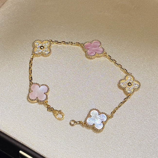 Van Cleef & Arpels natural pink mother-of-pearl bracelet  - 1