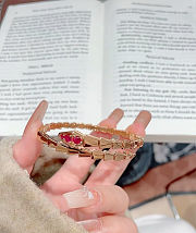 Bulgari High-Grade Pink Diamond Serpent Bangle in V Gold - 4