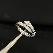 Bvlgari narrow-cut serpentine spring-plate ring  - 6