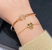 VCA mini light gold clover bracelet - 5