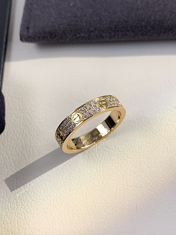 Narrow Three-Row Diamond 