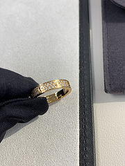Narrow Three-Row Diamond 