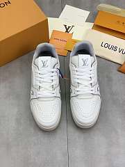 Louis Vuitton Trainer White Grey Signature 1A8WAY - 6