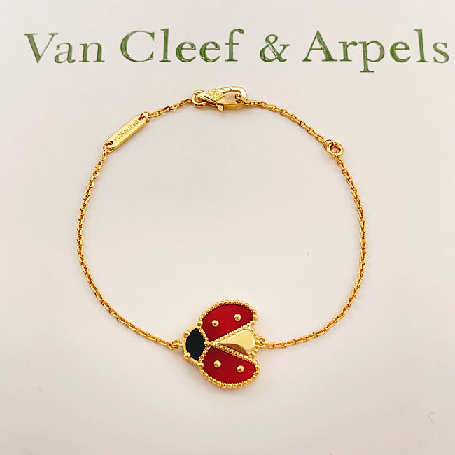 Van Cleef Arpel Latest New Gold Ladybug Bracelet - 1