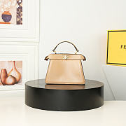 Fendi Peekaboo I see u Honey Beige handbag 20cm - 6