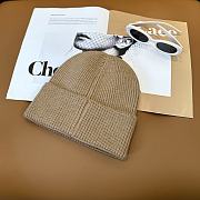 Celine's classic knit hat - 4