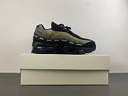 Nike Air Max 95 SP Undefeated Geo La Brea Medium Olive IB4523-200 - 3