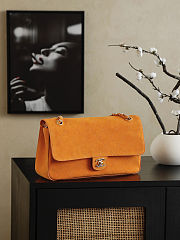 Spring/Summer 2026 yellow suede Chanel Classic Flap bag 18x33x8 cm - 2