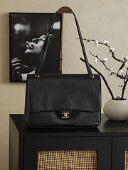 Chanel 2026 Spring/Summer runway collection black shoulder bag 33x23x11cm - 2