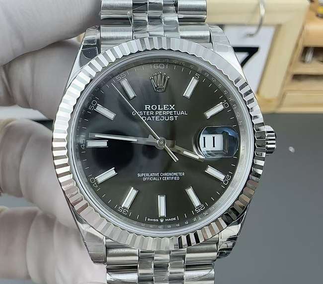 Rolex Datejust 41 Ref. 126334 Rhodium Dial with Jubilee Bracelet - 1