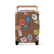 Louis Vuitton Horizon Suitcase from the Flight Mode Summer 55cm - 5