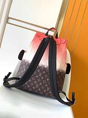 Louis Vuitton Christopher MM in Monogram Pigment canvas 41 x 48 x 13 cm  - 6