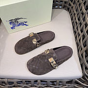 BURBERRY Men's Casual Slip-on Sandals - 6
