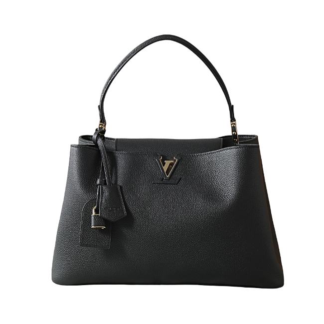 Louis Vuitton Capucines Bag in Black Taurillon Leather 38 x 23 x 16 cm - 1