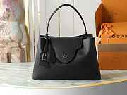 Louis Vuitton Capucines Bag in Black Taurillon Leather 38 x 23 x 16 cm - 2