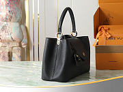Louis Vuitton Capucines Bag in Black Taurillon Leather 38 x 23 x 16 cm - 4