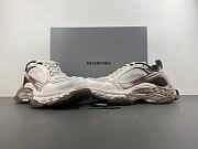 Balenciaga Triple S.2 Gradient Beige 865849 WTRS2 2290  - 4