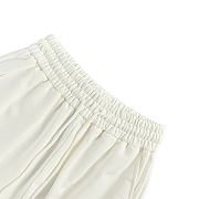 Louis Vuitton laser-cut logo patch shorts - 6