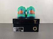 Nike Kobe 5 Protro Jalen Brunson NY vs. NY PE IX1200-300 - 3