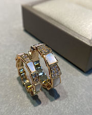 Bvlgari diamond-encrusted white serpentine ring - 2