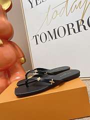 Louis Vuitton Gaia Flat Thong - 6