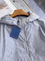Louis Vuitton early release of the 2026 Autumn/Winter new men's reversible jacket grey - 4