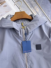 Louis Vuitton early release of the 2026 Autumn/Winter new men's reversible jacket grey - 6