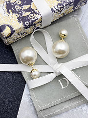 Dior Classic Large and Small Pearl Stud Earrings - 2