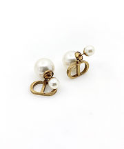 Dior size pearl stud earrings - 4