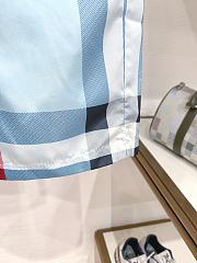  Burberry Silk Twill Check Shorts Pale Blue - 2
