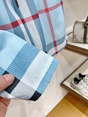  Burberry Silk Twill Check Shorts Pale Blue - 4