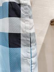  Burberry Silk Twill Check Shorts Pale Blue - 3