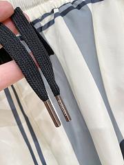 Burberry Check Silk Twill Shorts Cream - 6