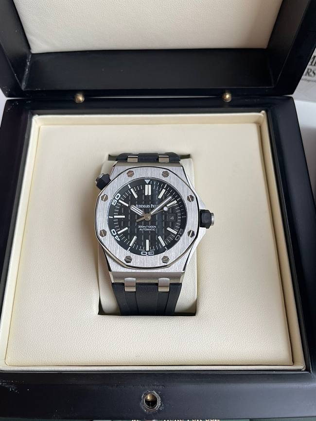 Audemars Piguet Royal Oak Offshore Diver 42mm 15710ST.OO.A002CA.01 - 1