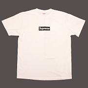 Supreme Box Logo T Shirt with black on box - 1