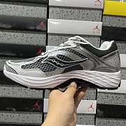 Saucony ProGrid Omni 9 - 2