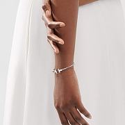 Tiffany T Wire Bracelet in White Gold - 6