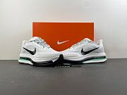 Nike Air Zoom Pegasus Premium Seahawks HQ2592-110 - 3